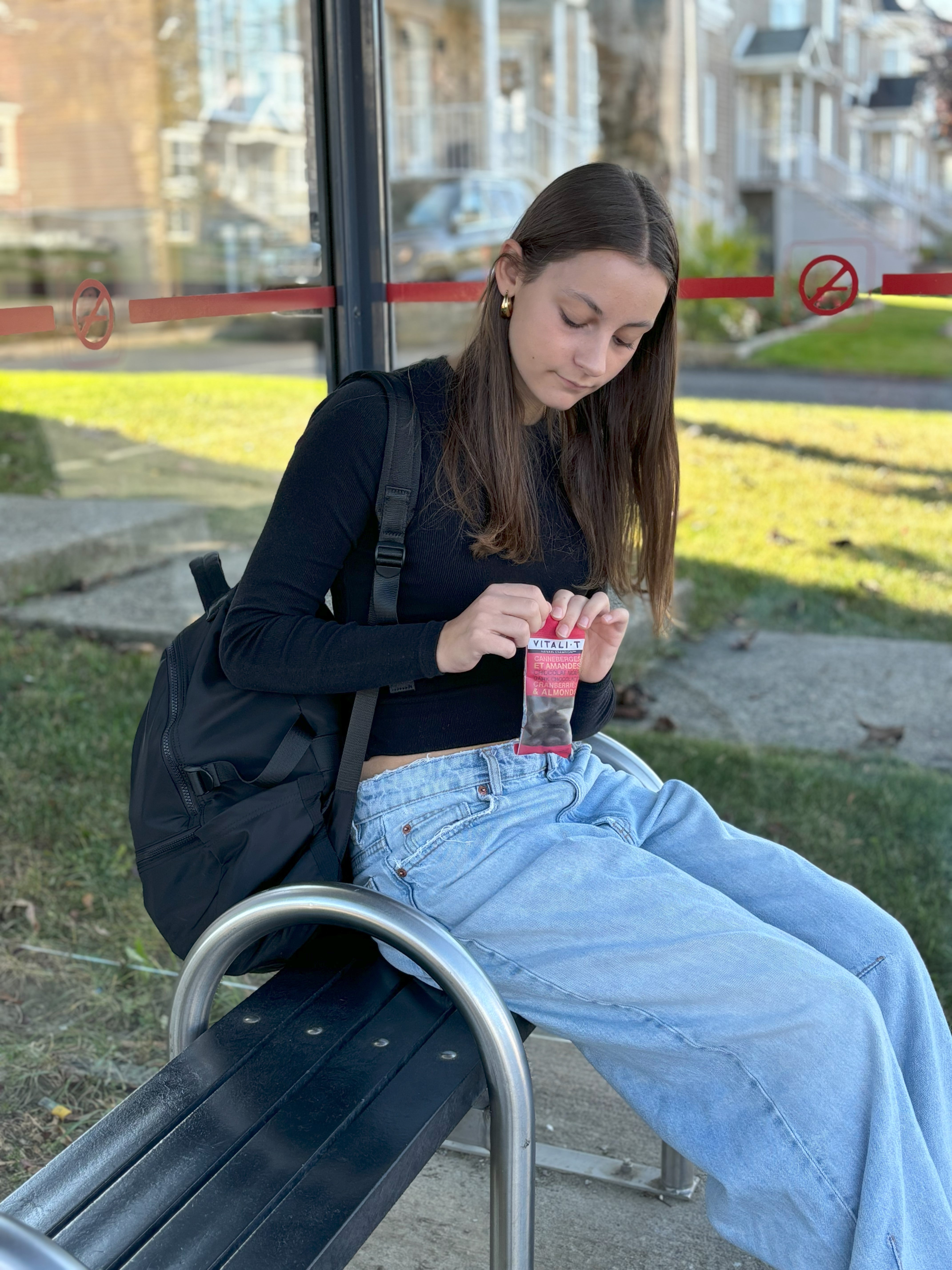 Collations mélange de noix amandes et canneberges au chocolat noir - boîte de 15x50G - Vitali-T - Vitali-T Snacks/Collations